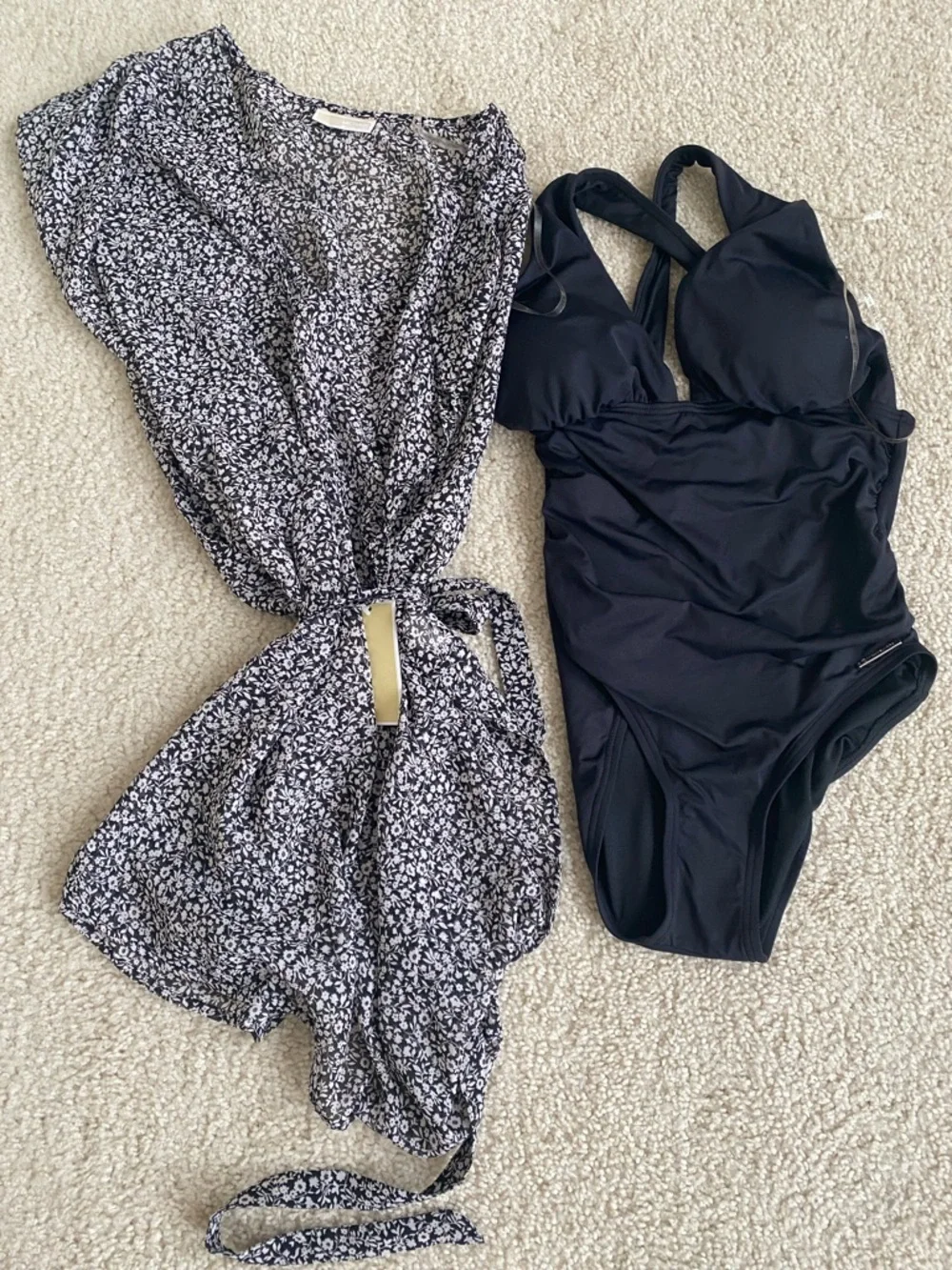 Michael Kors new One-Piece Swimsuit with Black & White Floral Cover-Up - Picture 1 of 4
